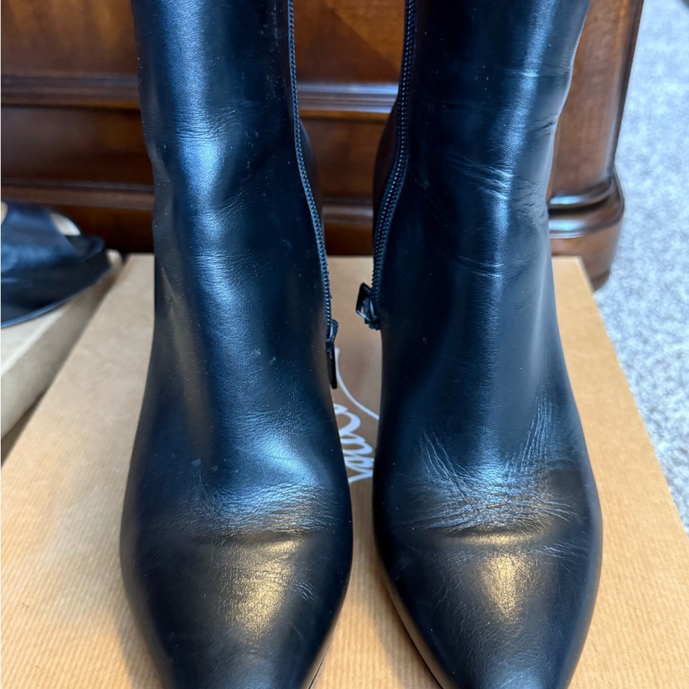 Louboutin ELOISE BOOTY 85 CALF 39.5